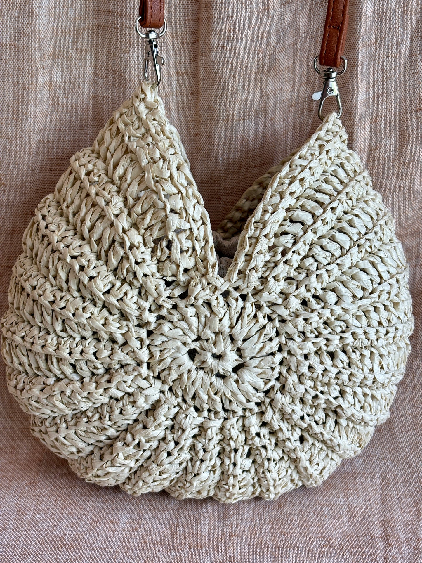 Carbis - Cross body Shell bag