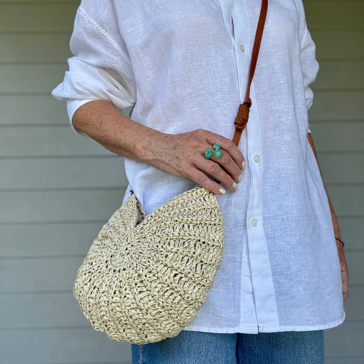 Carbis - Cross body Shell bag