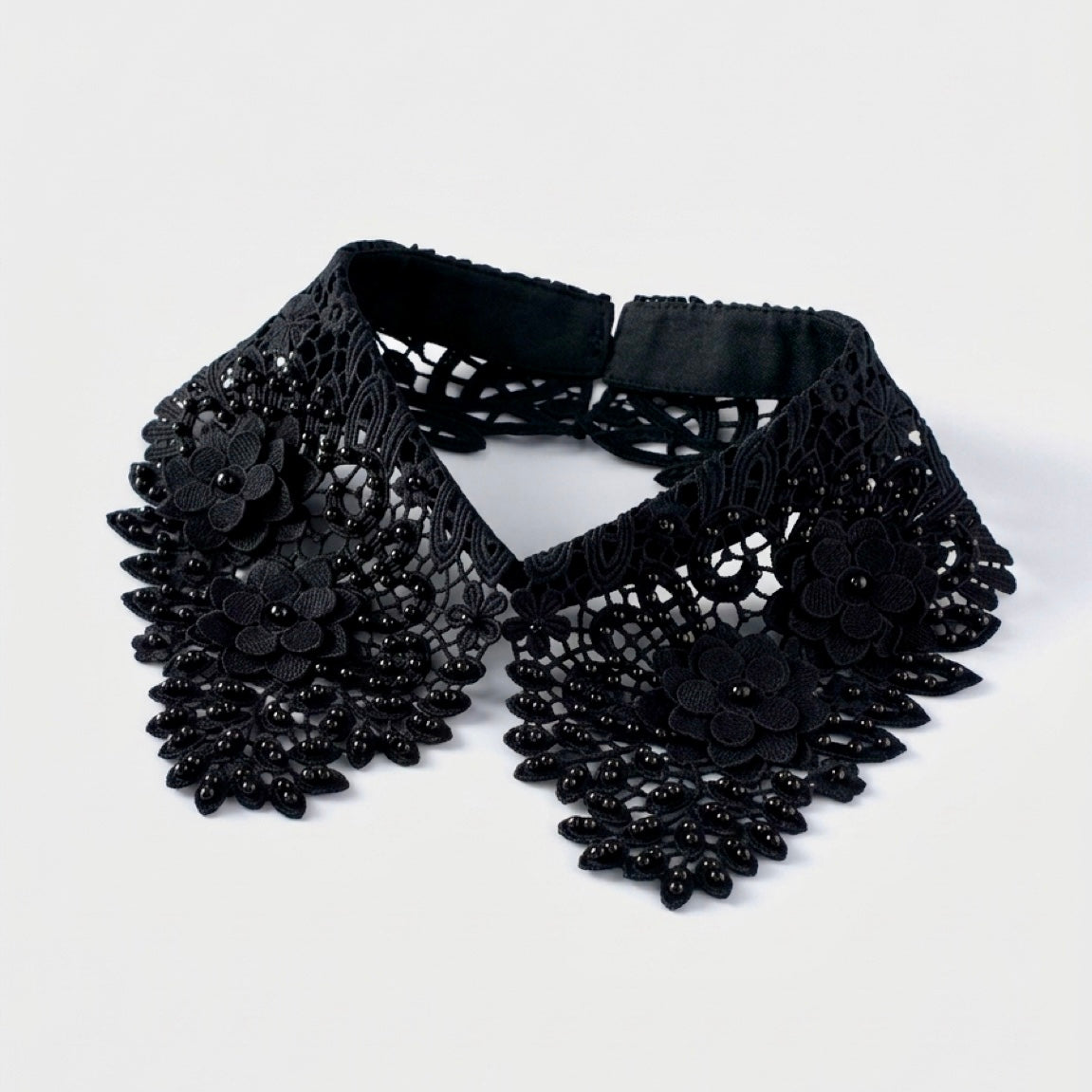 Toledo - Guipure Lace Statement Collar - Onyx